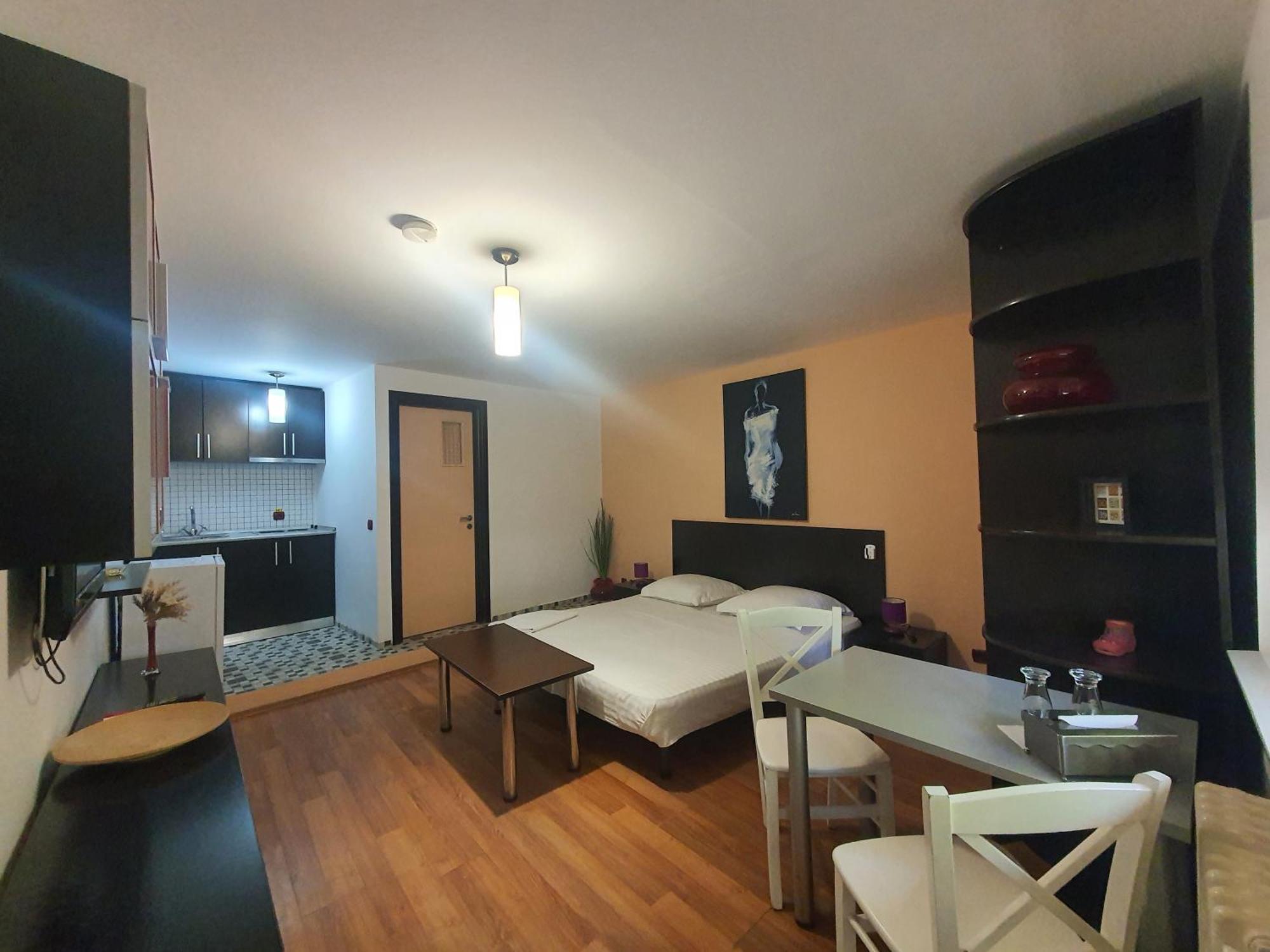 Vila Sia Bukarest Exteriör bild
