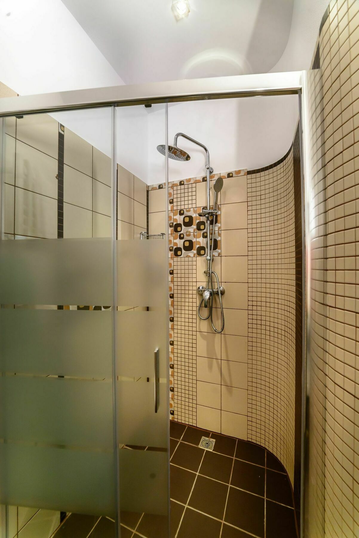 Vila Sia Bukarest Exteriör bild