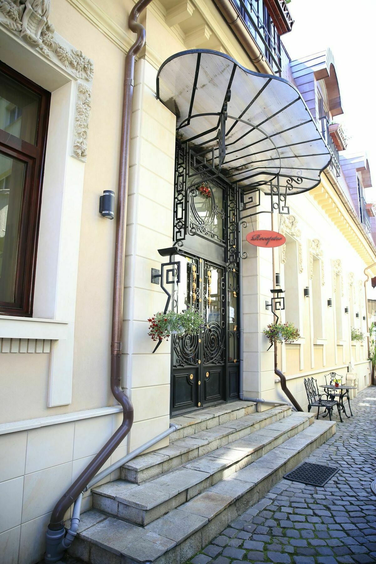 Vila Sia Bukarest Exteriör bild