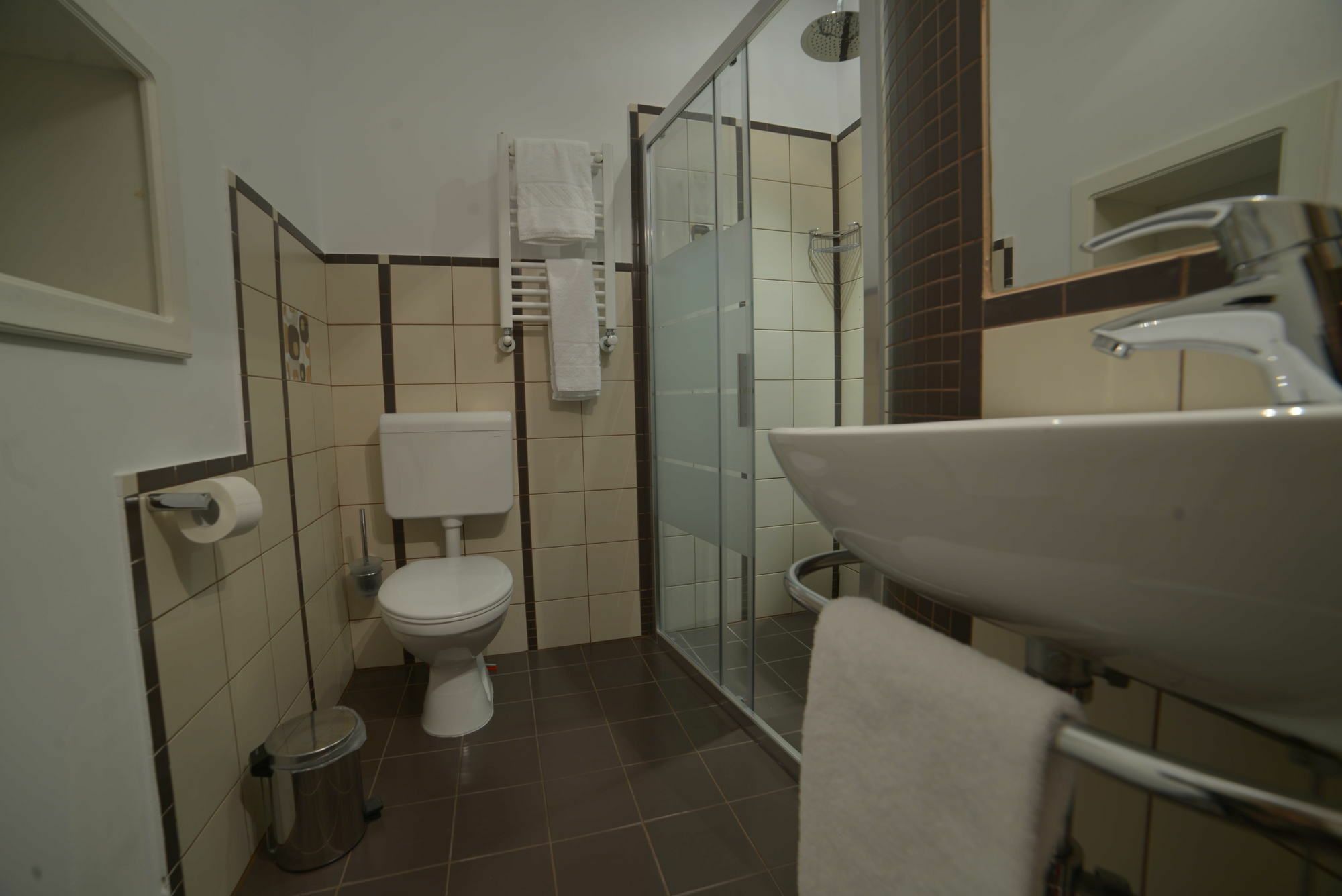Vila Sia Bukarest Exteriör bild